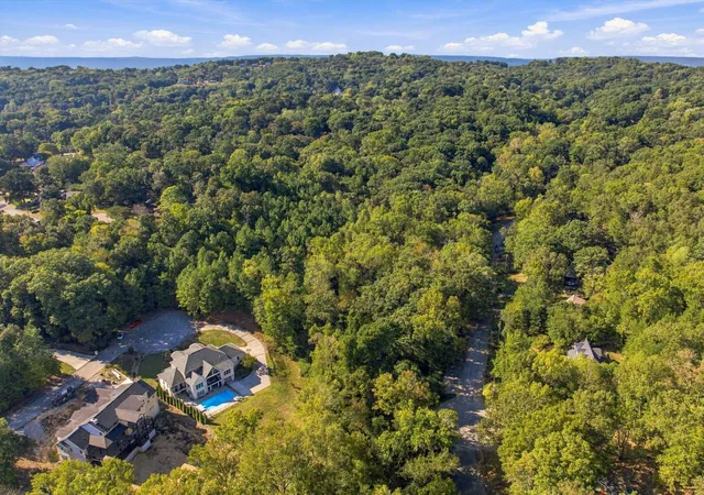 Photo 1 of Land for sale at 2000 River Blf Dr, Hixson, TN 37343 | MLS# 3618676 | Listing updated on 2026-10-09