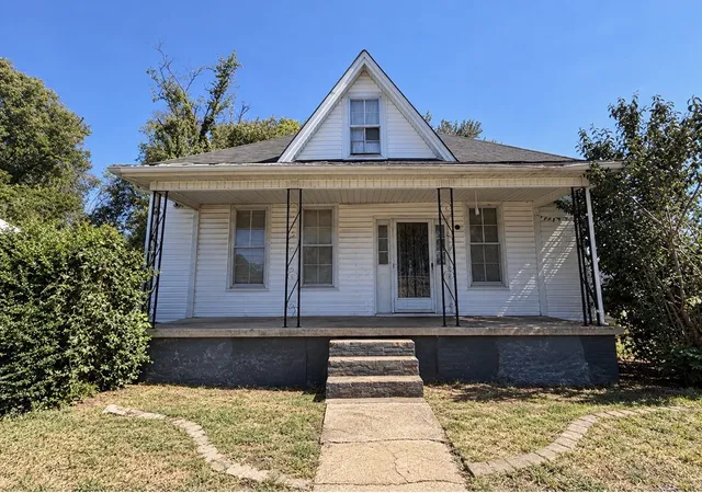 Single family home for sale at 603 Spofford St, Pulaski, TN 38478 | MLS# 3618796