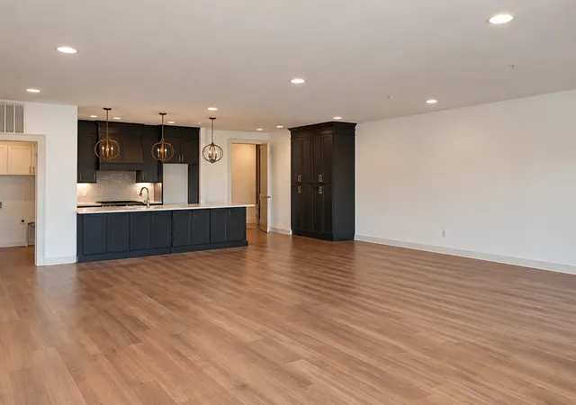 Photo 2 of Condo for sale at 1603 Long St, Chattanooga, TN 37408 | MLS# 3618693 | Listing updated on 2026-10-09