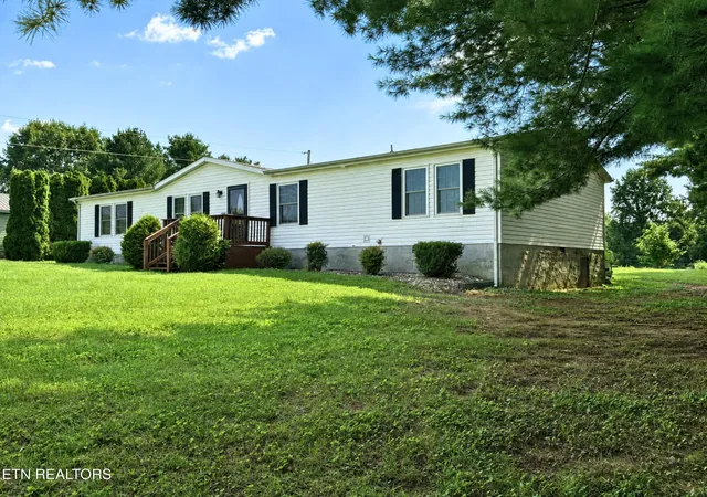 Photo 1 of Manufactured home for sale at 10106 Spring Crk Rd, Cookeville, TN 38506 | MLS# 3618716 | Listing updated on 2026-10-09