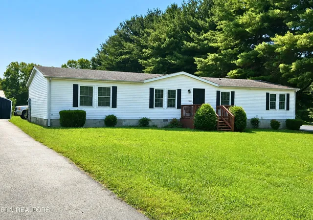 Photo 2 of Manufactured home for sale at 10106 Spring Crk Rd, Cookeville, TN 38506 | MLS# 3618716 | Listing updated on 2026-10-09