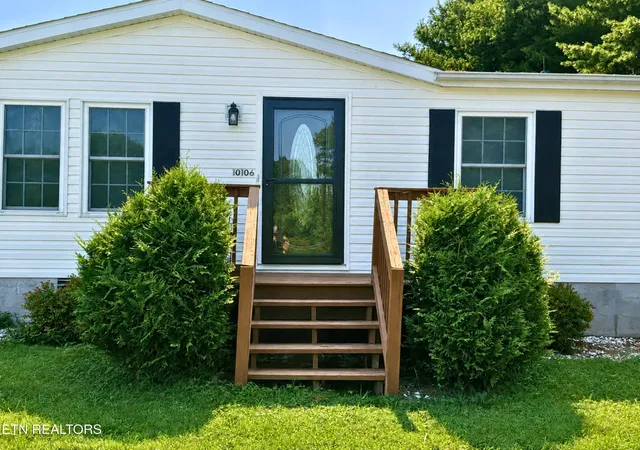 Photo 3 of Manufactured home for sale at 10106 Spring Crk Rd, Cookeville, TN 38506 | MLS# 3618716 | Listing updated on 2026-10-09