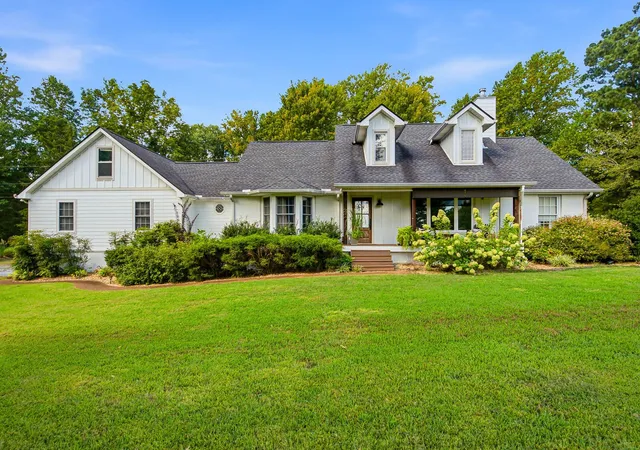 Photo 3 of Single family home for sale at 7128 Dogwood Ln, Cross Plains, TN 37049 | MLS# 3619130 | Listing updated on 2026-10-11