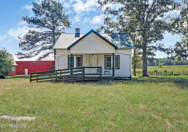 Photo 1 of Single family home for sale at 580 Eastland Cemetery Rd, Sparta, TN 38583 | MLS# 3618735 | Listing updated on 2026-10-09