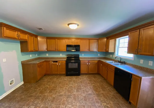 Photo 4 of Single family home for sale at 259 Shiloh Rd, Clarksville, TN 37042 | MLS# 3618783 | Listing updated on 2026-10-09