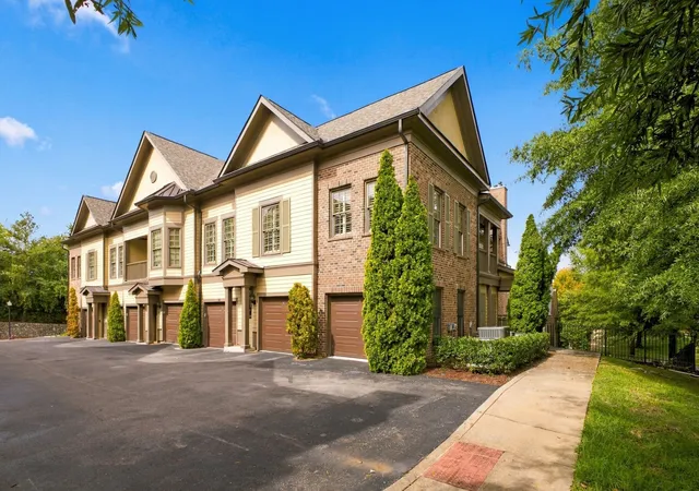 Photo 1 of Condo for sale at 633 Grant Park Ct, Franklin, TN 37067 | MLS# 3619639 | Listing updated on 2026-10-14