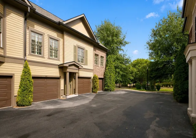 Photo 2 of Condo for sale at 633 Grant Park Ct, Franklin, TN 37067 | MLS# 3619639 | Listing updated on 2026-10-14
