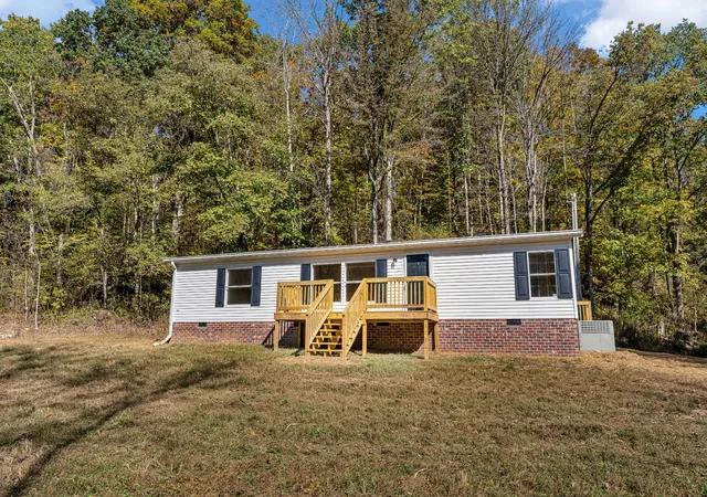 Manufactured home for sale at 1894 Hicks Holw Rd, Westmoreland, TN 37186 | MLS# 3620028