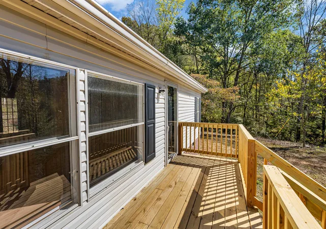Photo 2 of Manufactured home for sale at 1894 Hicks Holw Rd, Westmoreland, TN 37186 | MLS# 3620028 | Listing updated on 2026-10-26