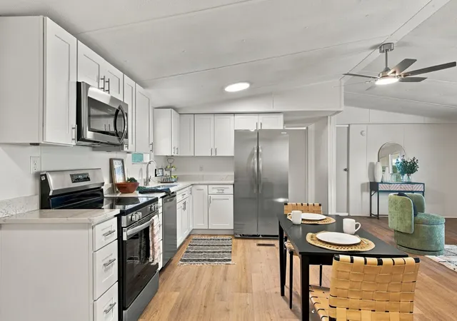 Photo 4 of Manufactured home for sale at 1005 Briarwood Dr, Charlotte, TN 37036 | MLS# 3618950 | Listing updated on 2026-10-11