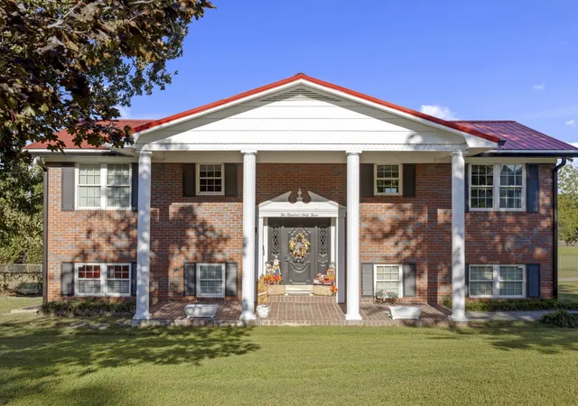 Single family home for sale at 263 Scenic Hl Dr, Spring City, TN 37381 | MLS# 3618868