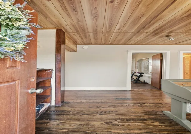 Photo 2 of Single family home for sale at 41 Curtis Chapel Rd, Mc Ewen, TN 37101 | MLS# 3620248 | Listing updated on 2026-10-19