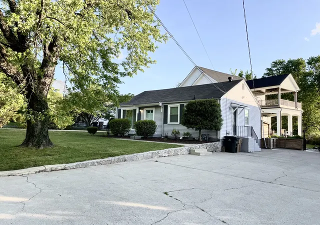 Photo 1 of Single family home for sale at 2009a Hutton Dr, Nashville, TN 37210 | MLS# 3618895 | Listing updated on 2026-10-10