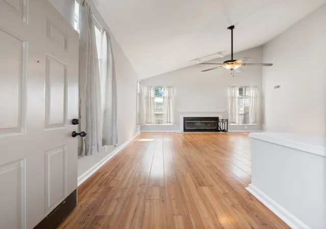 Photo 3 of Single family home for sale at 807 Bexhill Ct N, Hermitage, TN 37076 | MLS# 3618891 | Listing updated on 2026-10-10