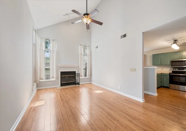 Photo 3 of Single family home for sale at 807 Bexhill Ct N, Hermitage, TN 37076 | MLS# 3618891 | Listing updated on 2026-10-10