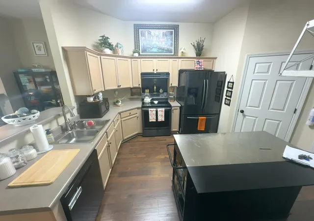 Photo 3 of Single family home for sale at 6854 Shorey Ln, Cordova, TN 38018 | MLS# 3618926 | Listing updated on 2026-10-10