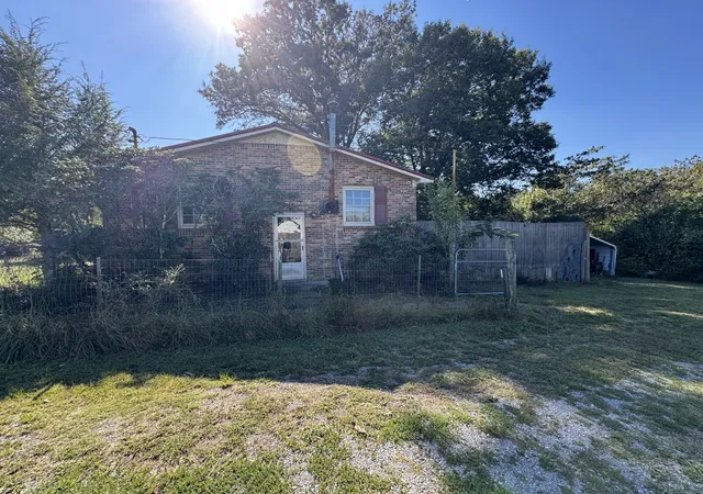 Photo 2 of Sale Pending at 265 Obie Adcock Rd, Smithville, TN 37166 | MLS# 3619354 | Listing updated on 2026-10-23