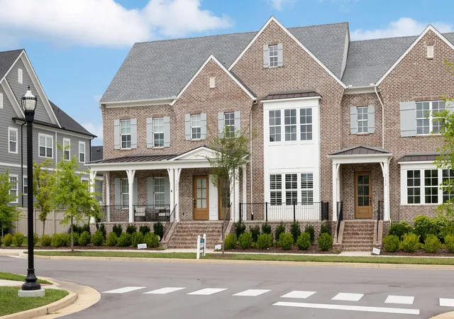 Photo 2 of Single family home for sale at 3198 Long Branch Cir, Franklin, TN 37064 | MLS# 3618963 | Listing updated on 2026-10-10