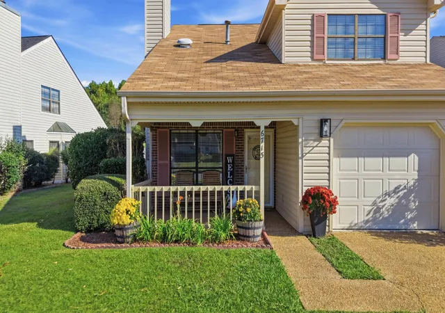 Photo 3 of Townhouse for sale at 6715 Hickory Brk Rd, Chattanooga, TN 37421 | MLS# 3618964 | Listing updated on 2026-10-10