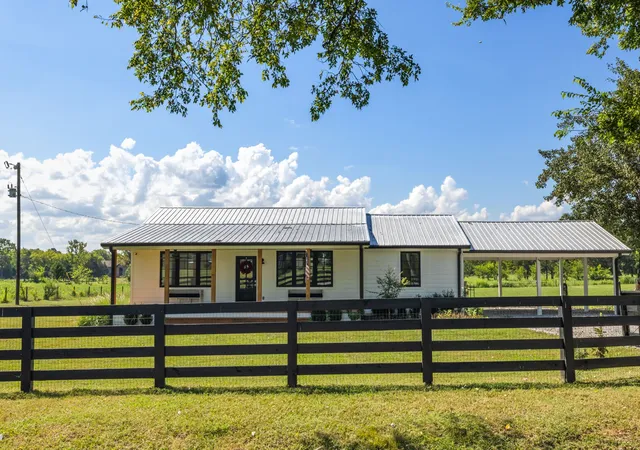 Photo 1 of Single family home for sale at 4451 N Chapel Rd, Franklin, TN 37067 | MLS# 3622642 | Listing updated on 2026-10-29