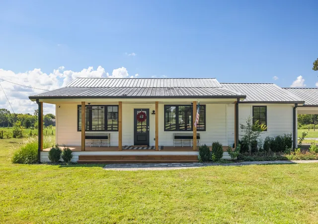 Photo 4 of Single family home for sale at 4451 N Chapel Rd, Franklin, TN 37067 | MLS# 3622642 | Listing updated on 2026-10-29