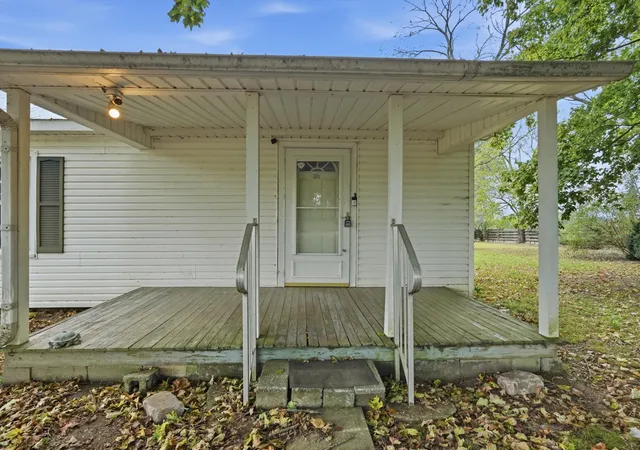 Photo 3 of Single family home for sale at 1 Cranford Rd, Elora, TN 37328 | MLS# 3619039 | Listing updated on 2026-10-10
