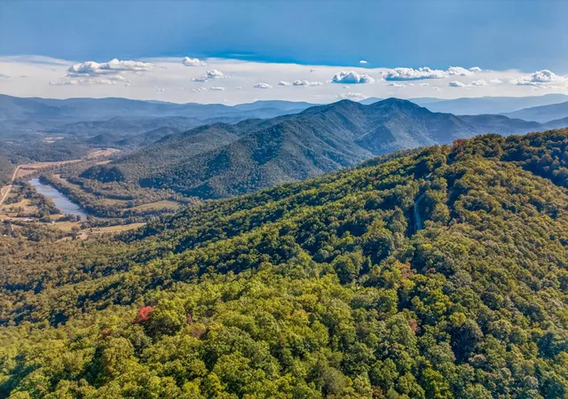 Photo 1 of Land for sale at 5979 Hopi Trl, Del Rio, TN 37727 | MLS# 3619032 | Listing updated on 2026-10-10