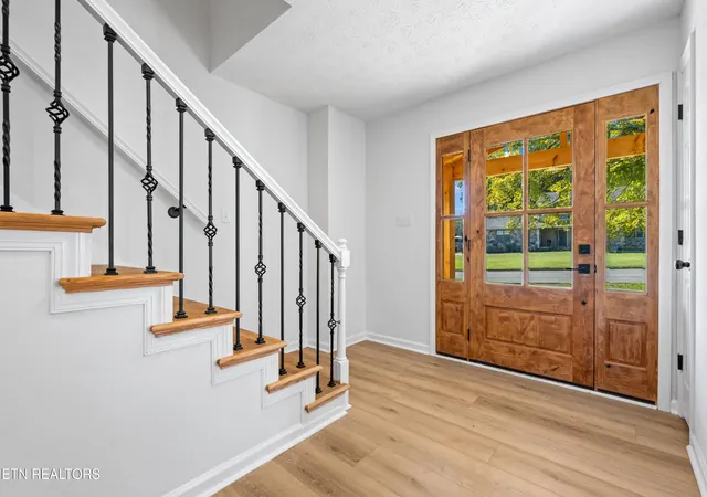 Photo 4 of Single family home for sale at 1908 Breezy Ridge Tr, Knoxville, TN 37922 | MLS# 3619030 | Listing updated on 2026-10-10