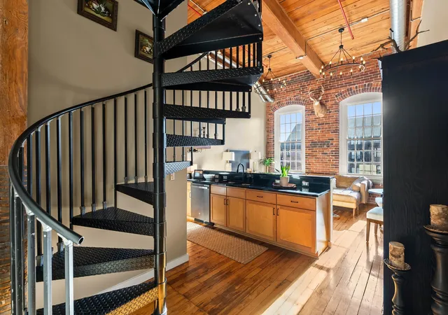 Photo 1 of Single family home for sale at 1350 Rosa L Parks Blvd #422, Nashville, TN 37208 | MLS# 3619069 | Listing updated on 2026-10-10