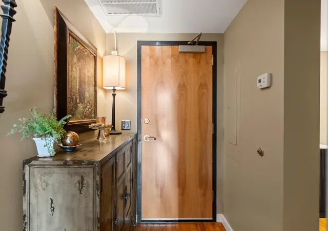 Photo 2 of Single family home for sale at 1350 Rosa L Parks Blvd #422, Nashville, TN 37208 | MLS# 3619069 | Listing updated on 2026-10-10