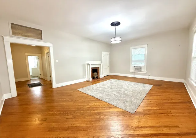 Photo 2 of Single family home for sale at 2919 Old Clarksville Pike, Hopkinsville, KY 42240 | MLS# 3619057 | Listing updated on 2026-10-10
