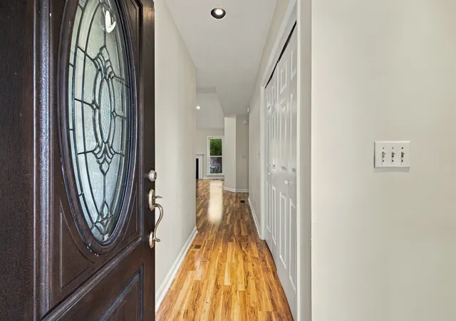 Photo 2 of Single family home for sale at 5116 Village Way, Nashville, TN 37211 | MLS# 3619086 | Listing updated on 2026-10-11
