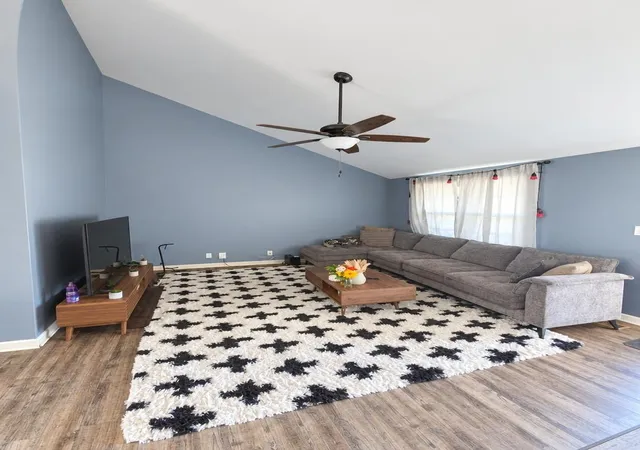 Photo 1 of Single family home for sale at 726 Donna Ct, Clarksville, TN 37042 | MLS# 3619888 | Listing updated on 2026-10-25