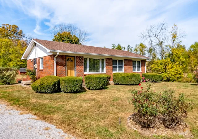 Photo 2 of Single family home for sale at 6748 Bethesda Arno Rd, Thompson's Station, TN 37179 | MLS# 3627904 | Listing updated on 2026-10-29