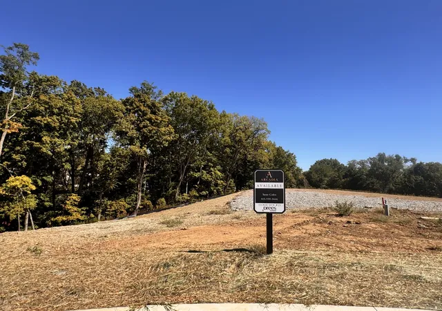 Photo 2 of Single family home for sale at 1600 Wisconsin Ave, Brentwood, TN 37027 | MLS# 3619112 | Listing updated on 2026-10-11