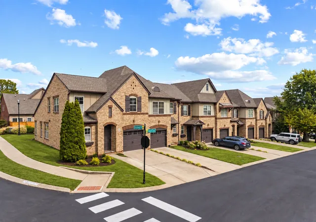 Photo 2 of Townhouse for sale at 334 Windgrove Ter, Mount Juliet, TN 37122 | MLS# 3619119 | Listing updated on 2026-10-11
