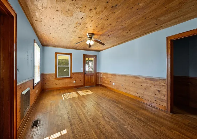 Photo 3 of Single family home for sale at 151 1st Street, Morrison, TN 37357 | MLS# 3619129 | Listing updated on 2026-10-11