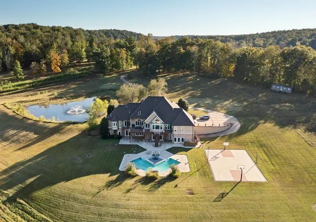 Photo 2 of Single family home for sale at 7699 N County Line Rd, Fairview, TN 37062 | MLS# 3619583 | Listing updated on 2026-10-23