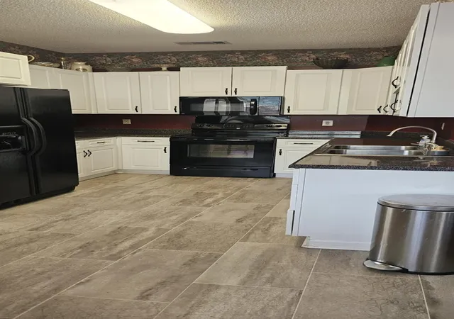 Photo 4 of Single family home for sale at 8140 Walnut Valley Cv, Cordova, TN 38018 | MLS# 3619162 | Listing updated on 2026-10-11