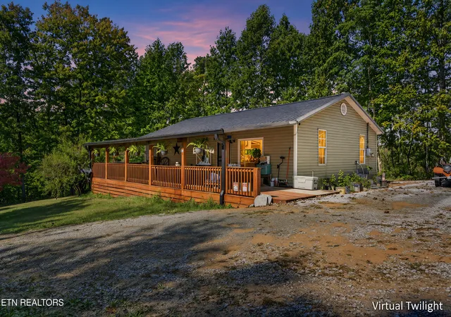 Photo 1 of Single family home for sale at 2882 Brewer Rd, Crossville, TN 38572 | MLS# 3619163 | Listing updated on 2026-10-11