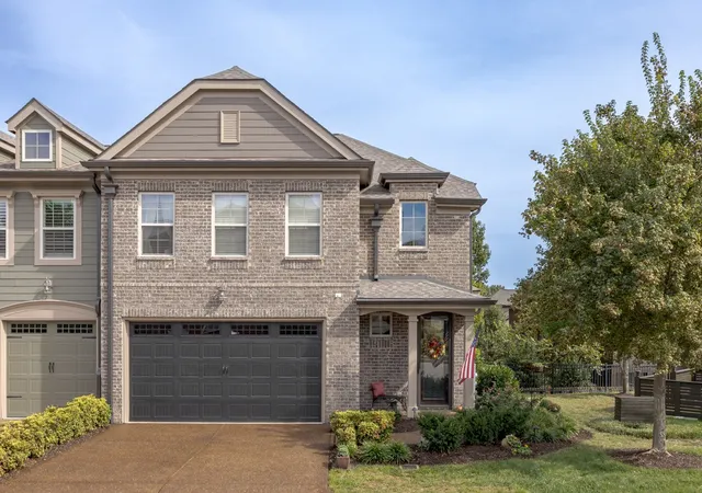 Photo 1 of Townhouse for sale at 900 Silkwood Cir, Nashville, TN 37221 | MLS# 3620134 | Listing updated on 2026-10-15