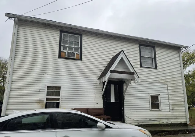 Photo 1 of Multi family home for sale at 215 Adams St, Lewisburg, TN 37091 | MLS# 3619205 | Listing updated on 2026-10-11