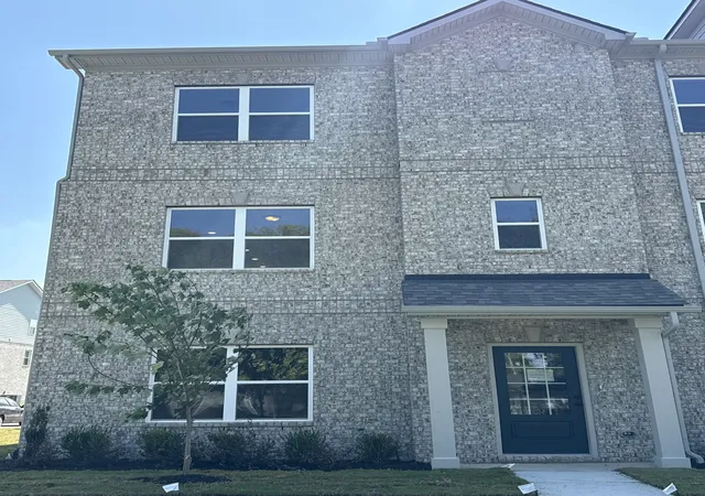 Photo 1 of Townhouse for sale at 140 Rosebush Ln, Lebanon, TN 37087 | MLS# 3619210 | Listing updated on 2026-10-11