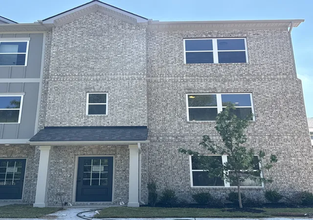 Photo 2 of Townhouse for sale at 146 Rosebush Ln N, Lebanon, TN 37087 | MLS# 3619215 | Listing updated on 2026-10-11