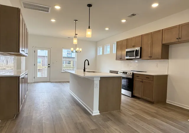 Photo 3 of Townhouse for sale at 146 Rosebush Ln N, Lebanon, TN 37087 | MLS# 3619215 | Listing updated on 2026-10-11
