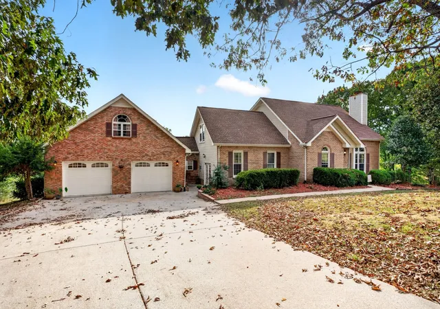 Photo 2 of Single family home for sale at 4350 Hargrove Marable Rd, Palmyra, TN 37142 | MLS# 3619689 | Listing updated on 2026-10-13