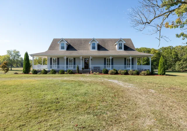 Photo 1 of Sale Pending at 4763 Veterans Pkwy, Murfreesboro, TN 37128 | MLS# 3619245 | Listing updated on 2026-10-27