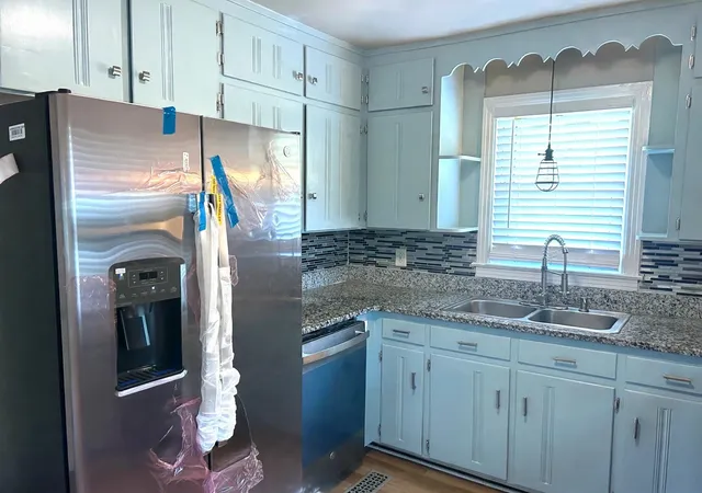 Photo 3 of Single family home for sale at 1060 Forrest Dr, Clarksville, TN 37040 | MLS# 3620011 | Listing updated on 2026-10-15