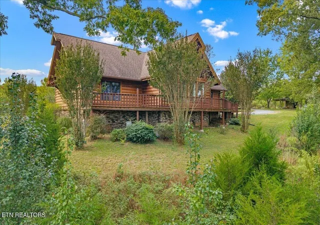 Photo 3 of Single family home for sale at 400 County Rd 50, Athens, TN 37303 | MLS# 3619258 | Listing updated on 2026-10-12