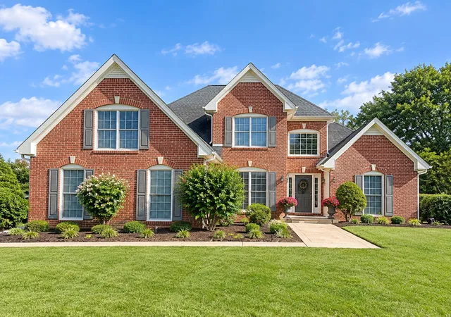 Photo 1 of Single family home for sale at 1217 Fieldcrest Ln, Clarksville, TN 37043 | MLS# 3619707 | Listing updated on 2026-10-29